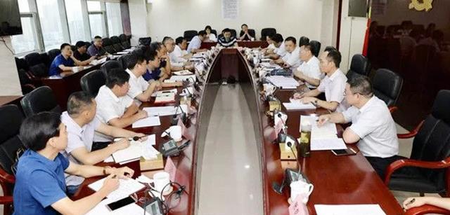 刘钧贻董事长受邀出席长沙市胡忠雄市长主持召开的宁乡花猪工业生长专题座谈会